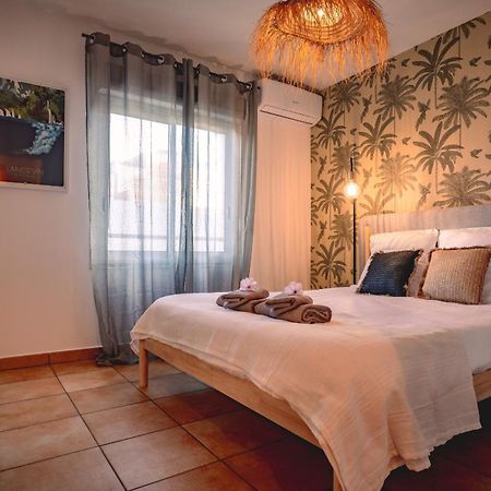 Tropicocoon Appart' En Plein Centre Ville Saint Pierre Buitenkant foto